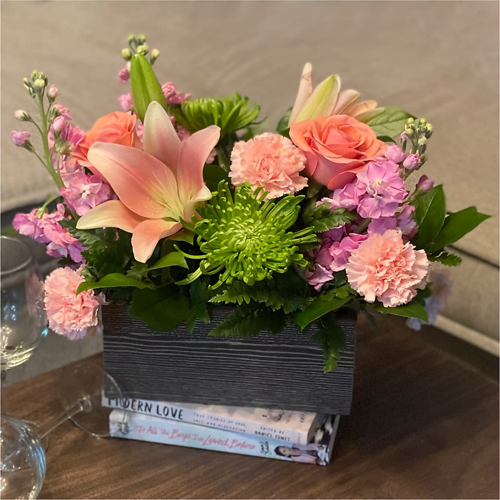Beautiful Spirit Basket – Elise Flowers, Tamarac FL