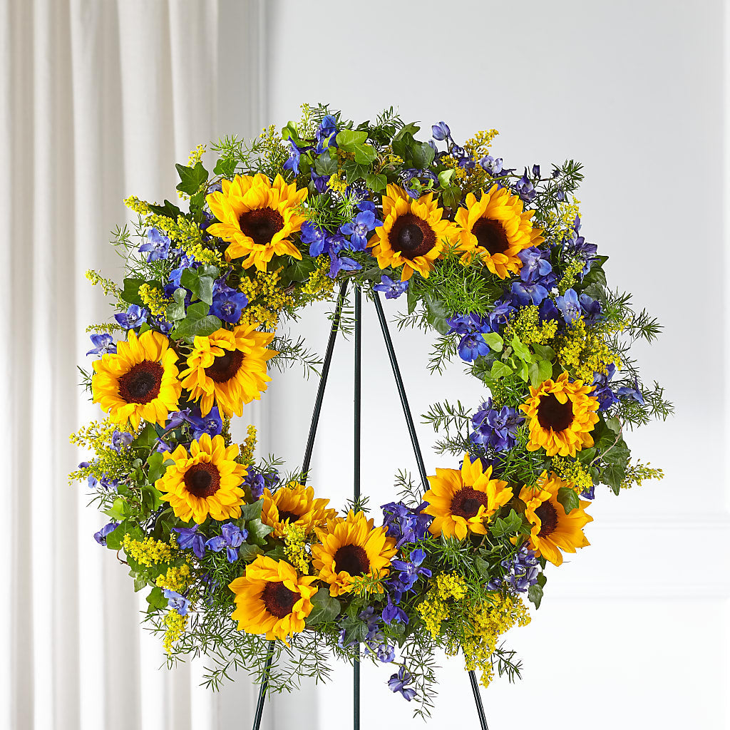 Bright Rays Wreath – Elise Flowers, Tamarac FL