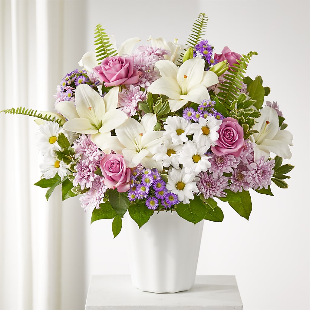 Warmest Thoughts Tabletop Basket – Elise Flowers, Tamarac FL