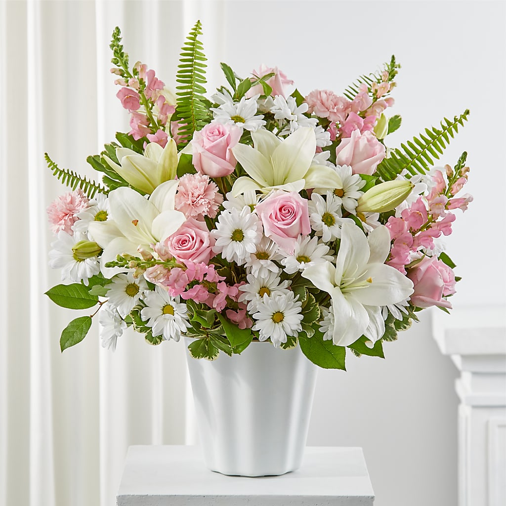 Soft Touch Tabletop Basket – Elise Flowers, Tamarac FL