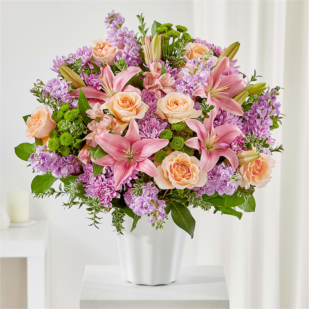 Supportive Embrace Tabletop Basket – Elise Flowers, Tamarac FL