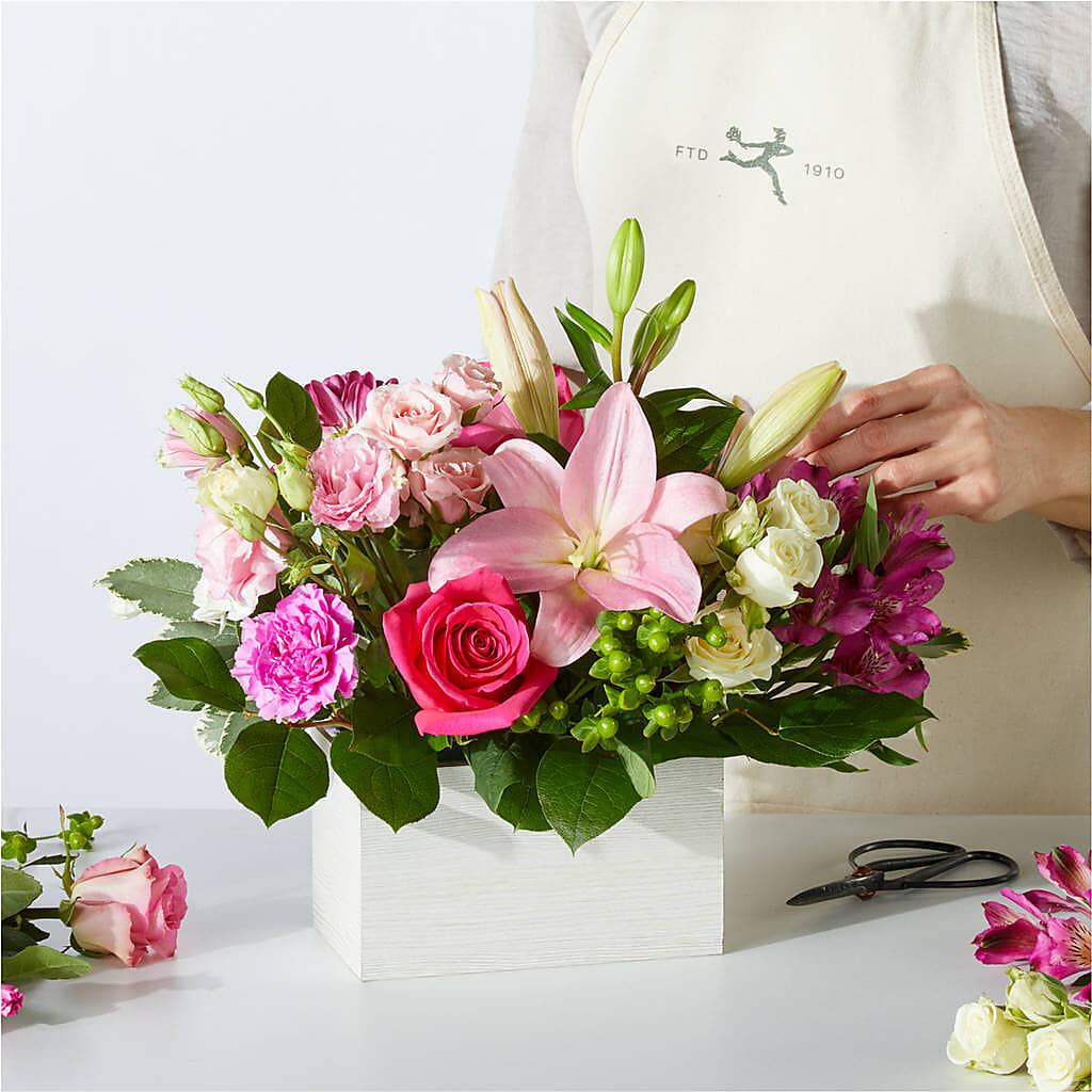 Sweetberry Box – A Florist Original –  Elise Flowers, Tamarac FL