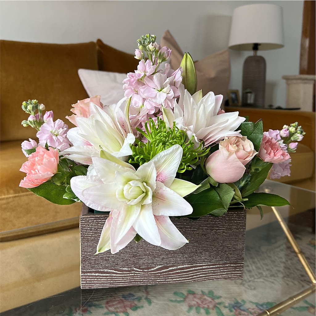 Beautiful Spirit Basket –  Elise Flowers, Tamarac FL