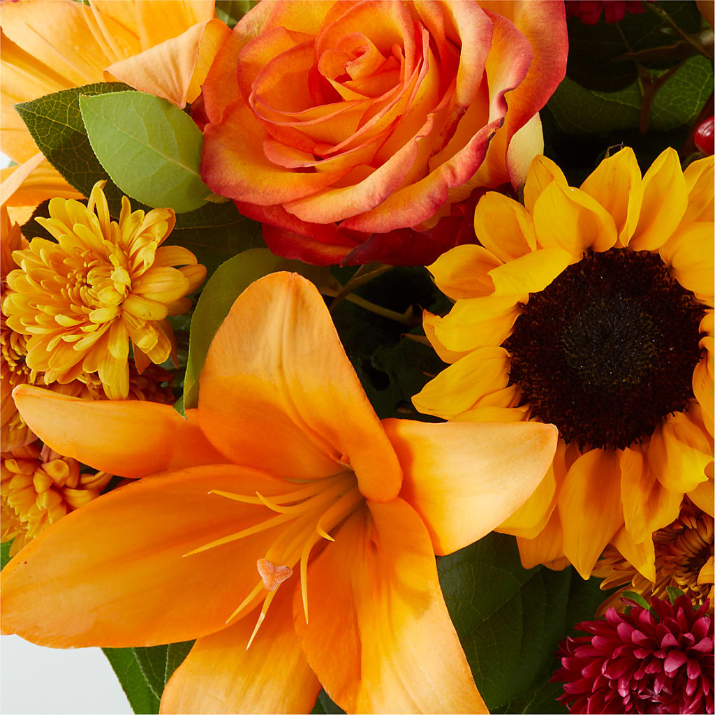 Grateful Centerpiece –  Elise Flowers, Tamarac FL