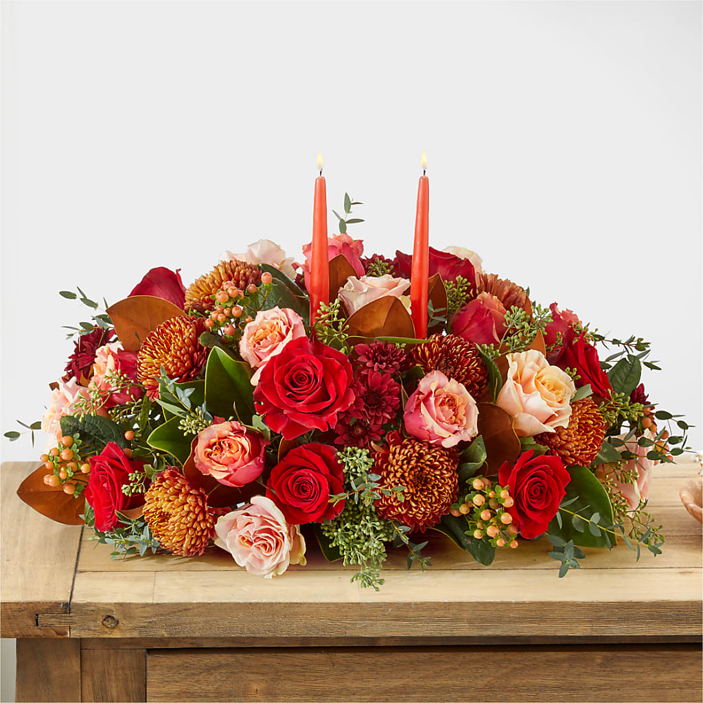 Gather Near Centerpiece –  Elise Flowers, Tamarac FL