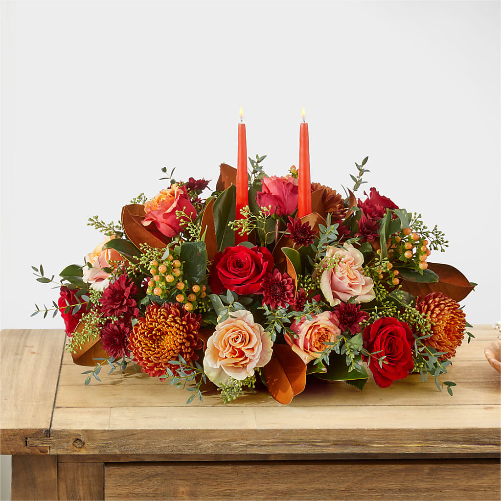 Gather Near Centerpiece –  Elise Flowers, Tamarac FL